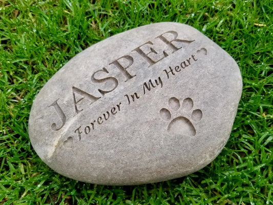 15 Heartfelt Memorial Rocks for Dogs